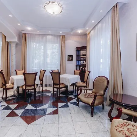 Madison 4* كراغوييفاك