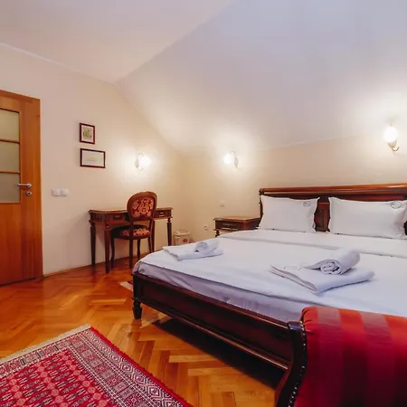 Madison Hotel