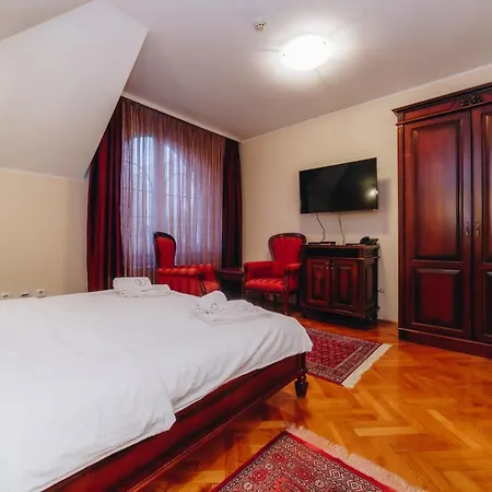 Madison Hotel 4*