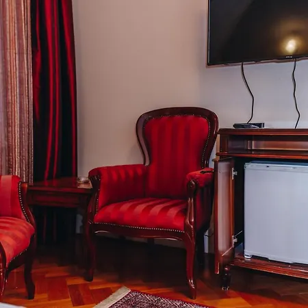 Madison 4* كراغوييفاك