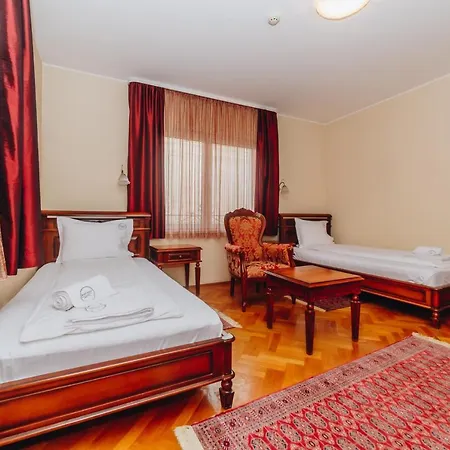 Madison 4* كراغوييفاك