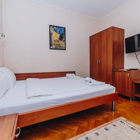 Madison Hotel